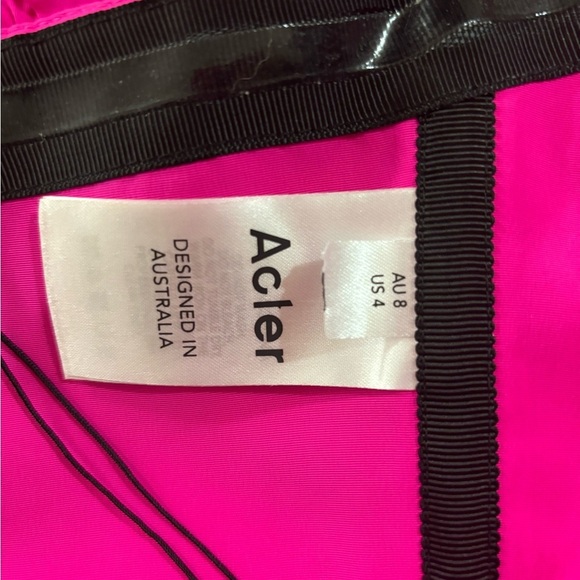 Acler AUS Franklin Magenta Off the Shoulder Pleated Bubble Top AU Fashion Week 4 - Picture 9 of 14